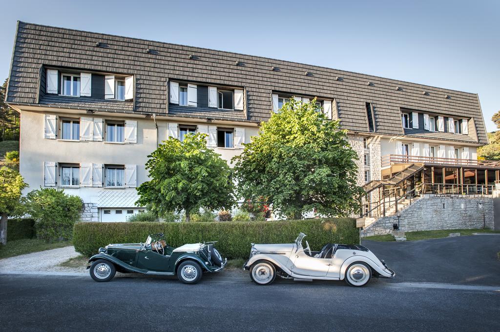 Logis Hotel Et Spa Chez Camillou Aumont-Aubrac Exterior photo